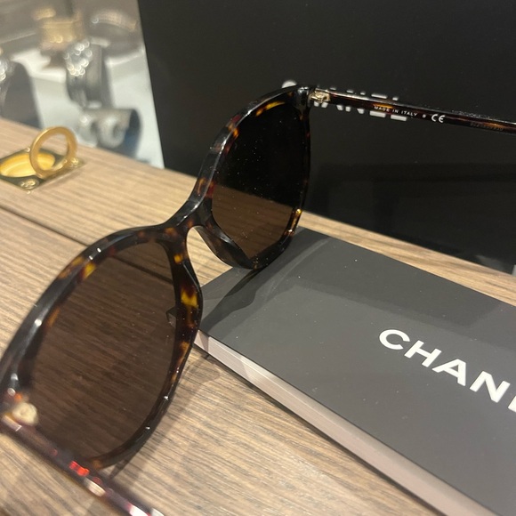 Channel Dark Havana Brown Sunglasses - Picture 4 of 7